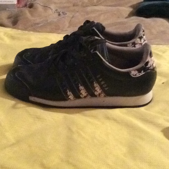 Adidas - Picture 3 of 4